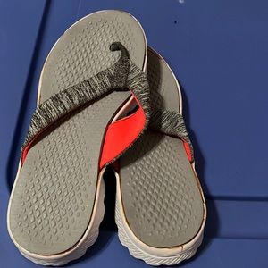 165 Flip flops